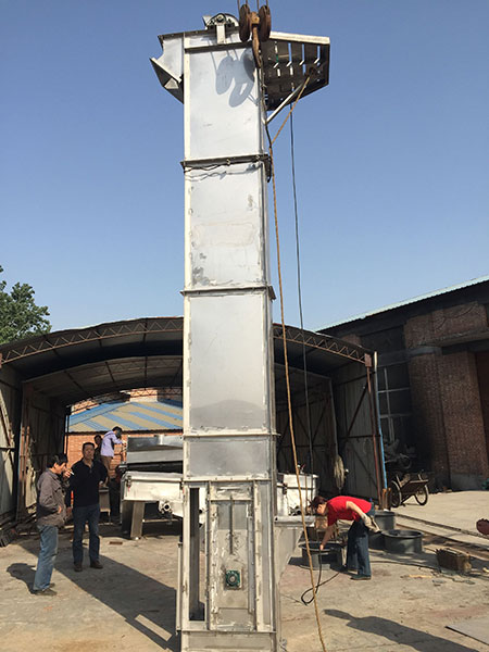 TD系列鬥式提升機 TD系列鬥式提升機